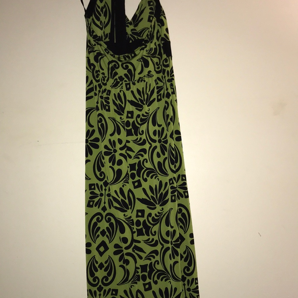 Dress - Picture 3 of 4